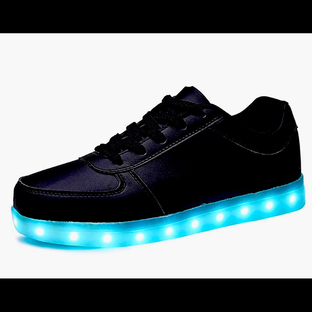 Black sneakers chargeable lights with usb.